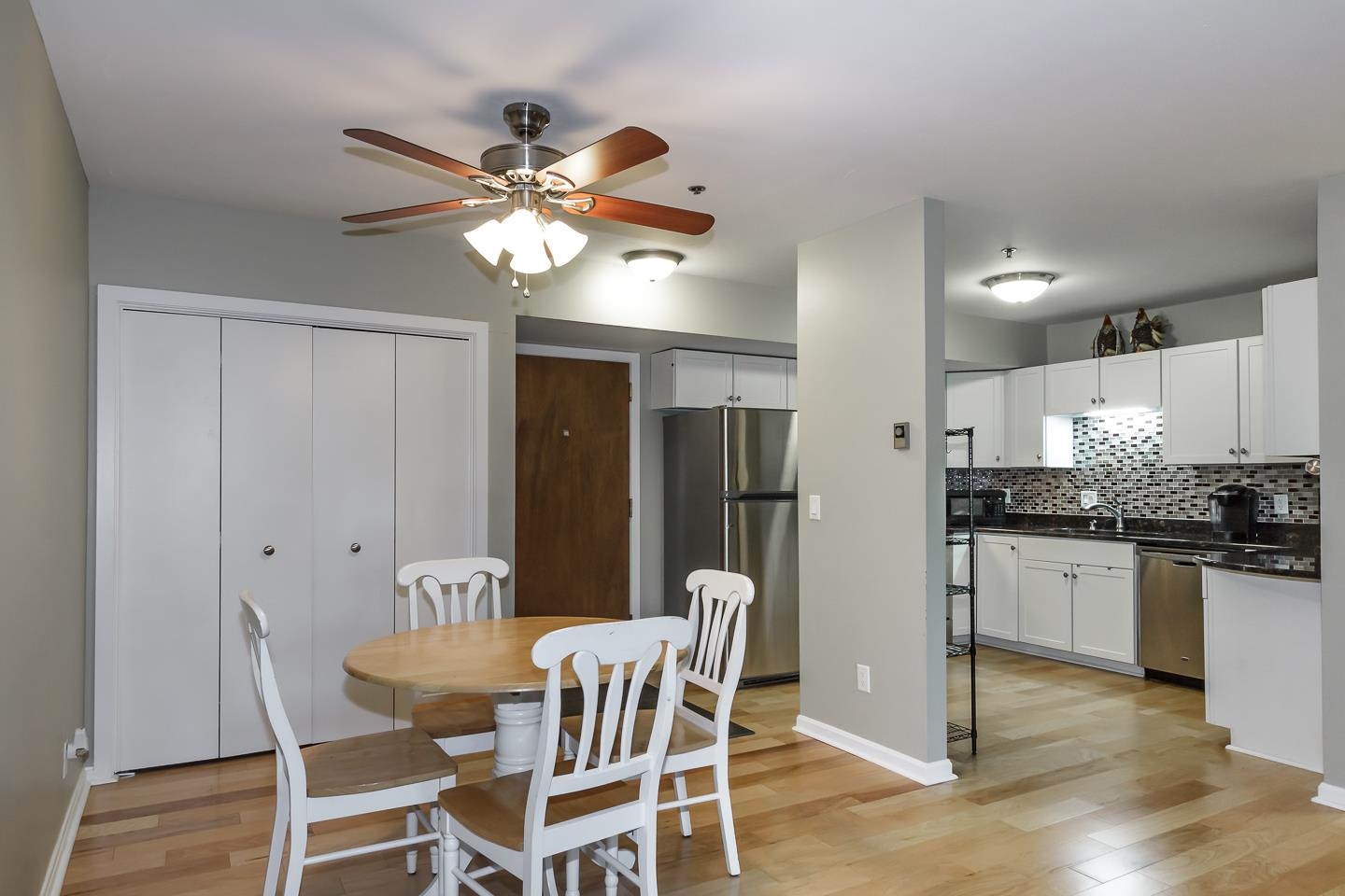 5 Tsienneto Road, Unit 210 Derry, NH 03038 - Photo 4 of 33 Gallery Image 4