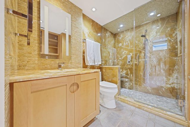 $1,930,000 | 5500 Collins Avenue, Unit 1704, Miami Beach, FL 33140