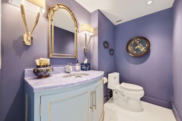 $1,930,000 | 5500 Collins Avenue, Unit 1704, Miami Beach, FL 33140