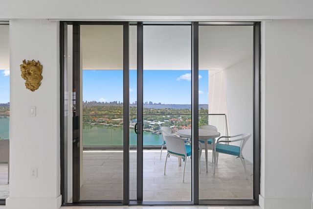 $1,930,000 | 5500 Collins Avenue, Unit 1704, Miami Beach, FL 33140