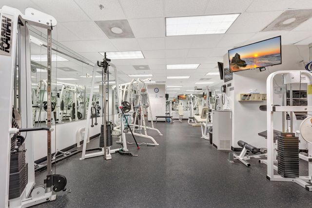 $1,930,000 | 5500 Collins Avenue, Unit 1704, Miami Beach, FL 33140