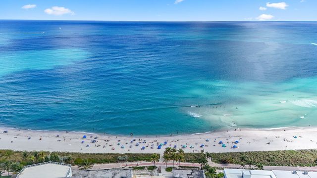 $1,930,000 | 5500 Collins Avenue, Unit 1704, Miami Beach, FL 33140