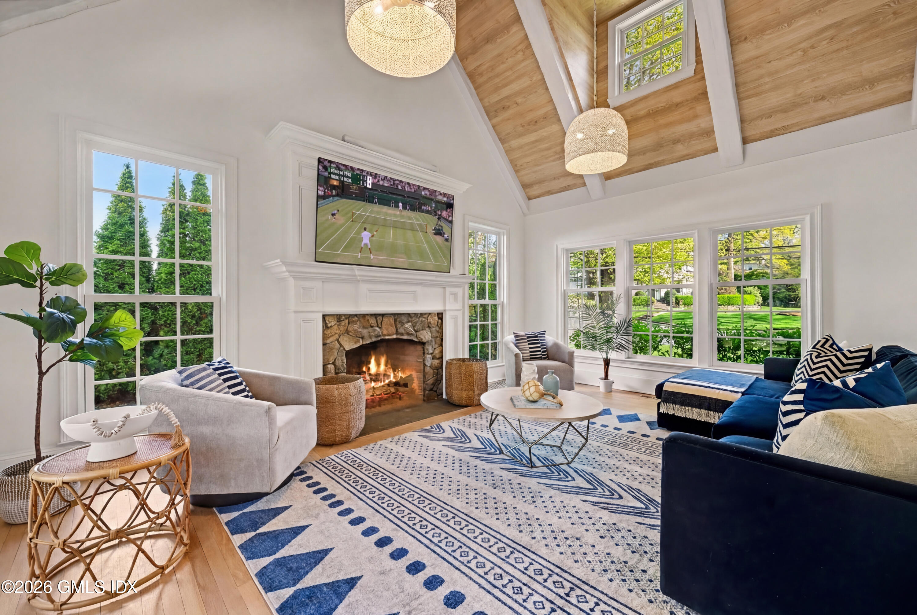 49 Willow Road Riverside, CT 06878 - Photo 14 of 34 Vaulted Family Room