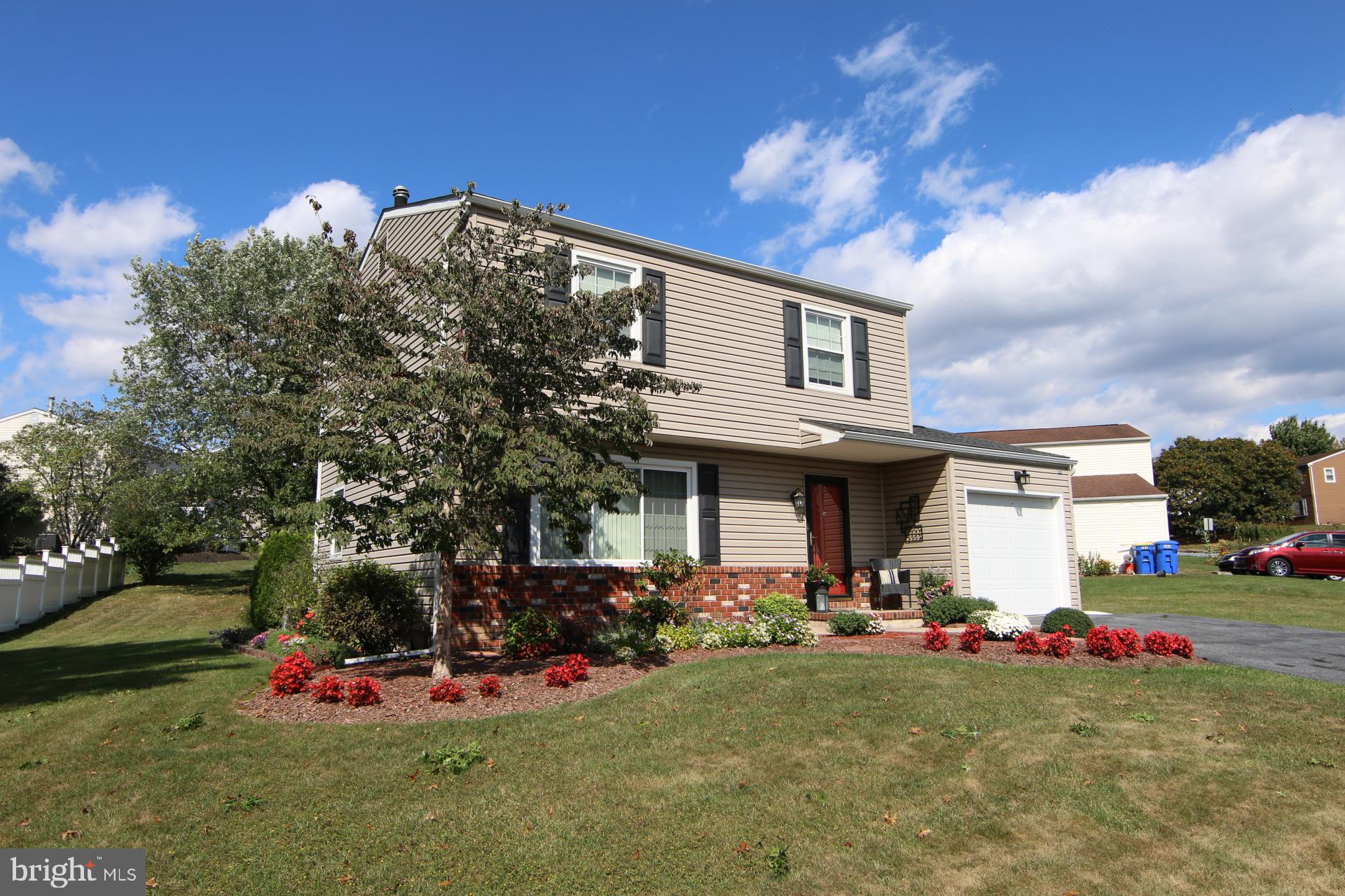 352 Springhouse Road Harrisburg, PA 17111 - Photo 1 of 34 Gallery Image 1
