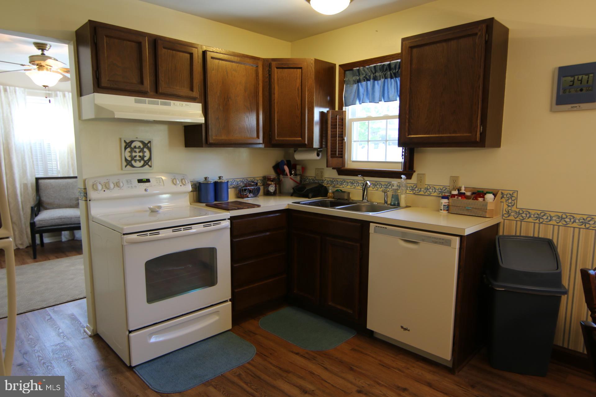 352 Springhouse Road Harrisburg, PA 17111 - Photo 10 of 34 Gallery Image 10