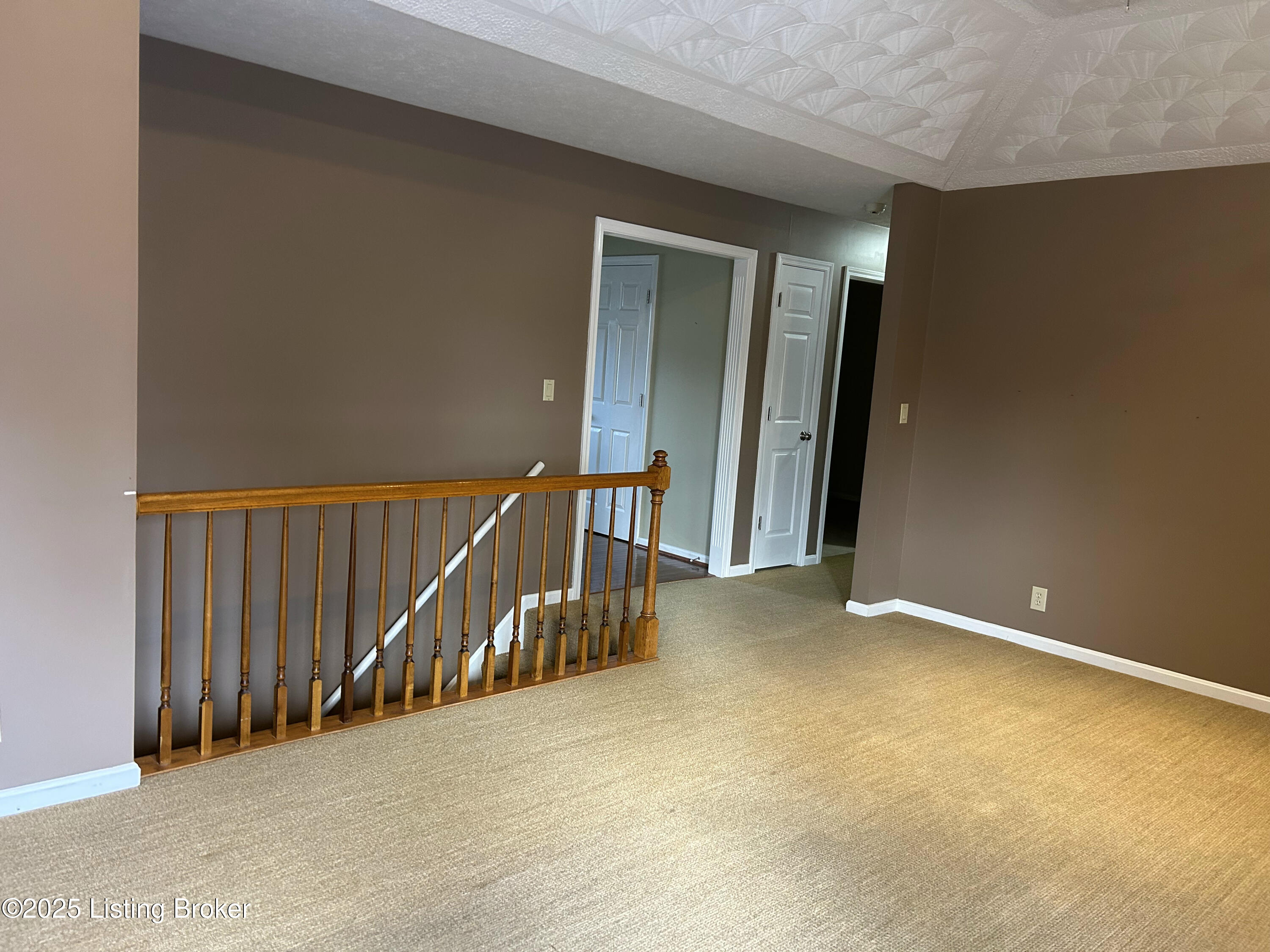 10308 Long Home Road Louisville, KY 40291 - Photo 10 of 17 IMG_0931
