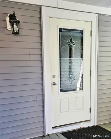 $1,850 | 9 Hunters Road, Unit 1, Norwich, CT 06360