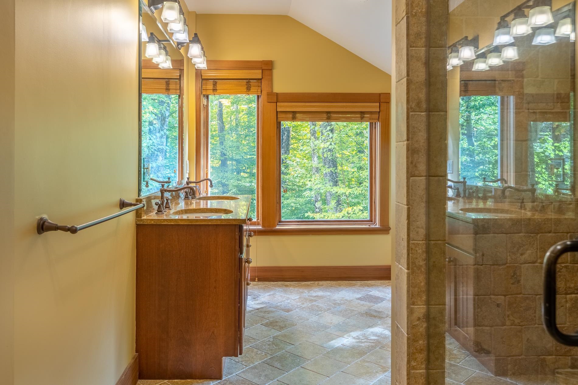 18 Roundtree Road Winhall, VT 05340 - Photo 17 of 37