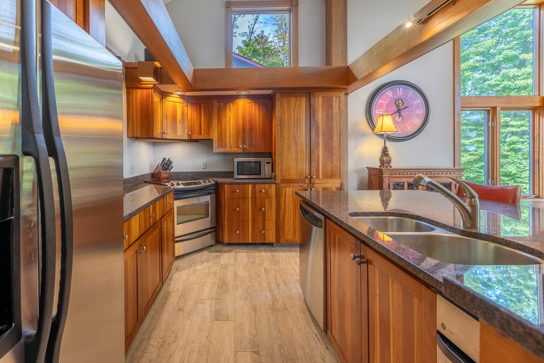 18 Roundtree Road Winhall, VT 05340 - Photo 7 of 37