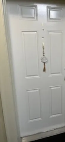 $140,000 | 6926 South Paxton Avenue, Unit 1N, Chicago, IL 60649