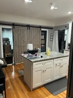 $140,000 | 6926 South Paxton Avenue, Unit 1N, Chicago, IL 60649