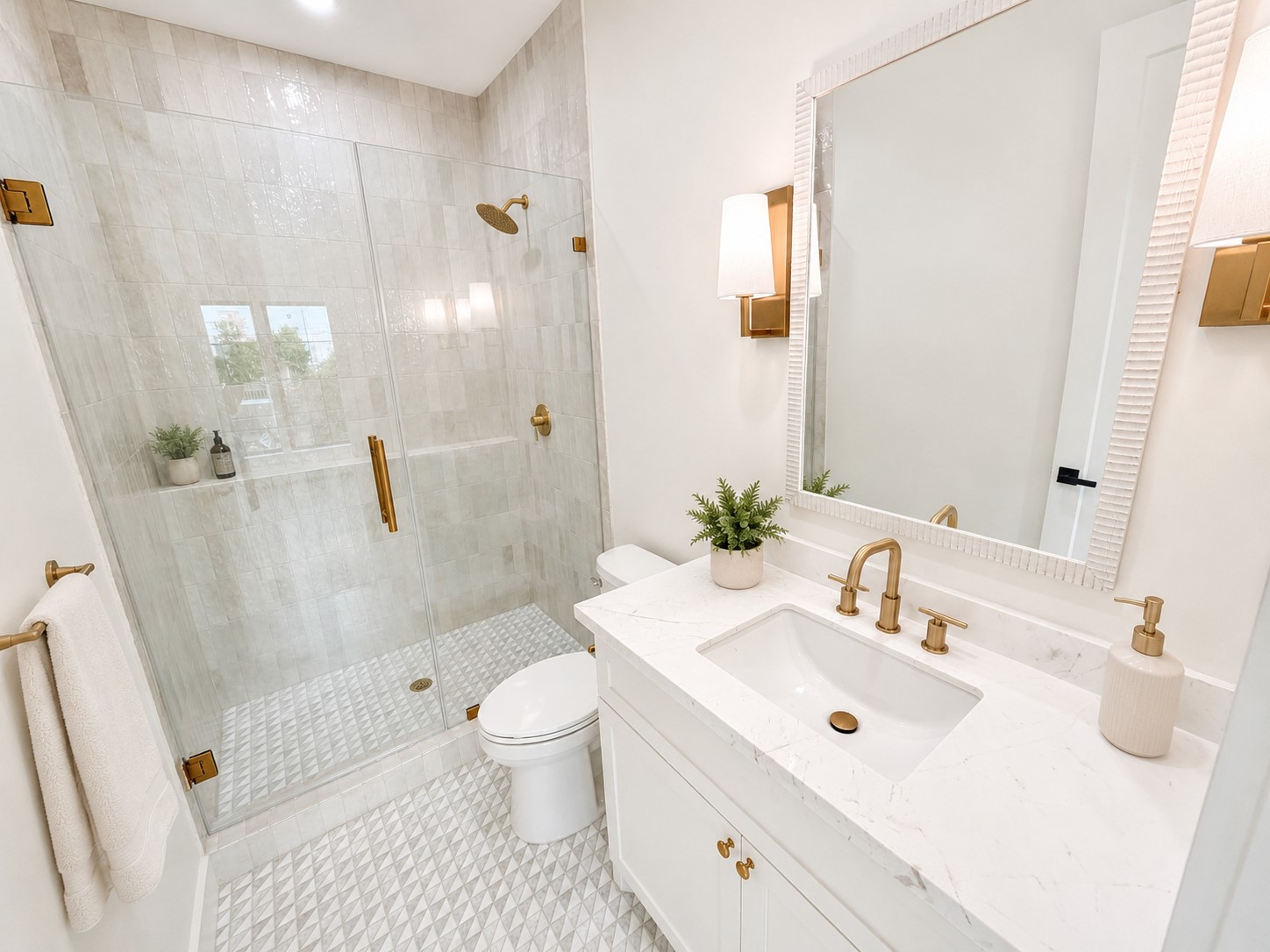 2325 Wroxton Road Houston, TX 77005 - Photo 24 of 31 Guest Bath #1