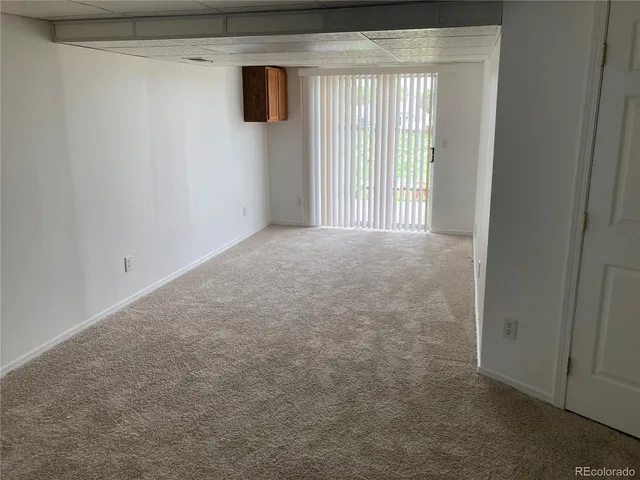 a view of a window in an empty room