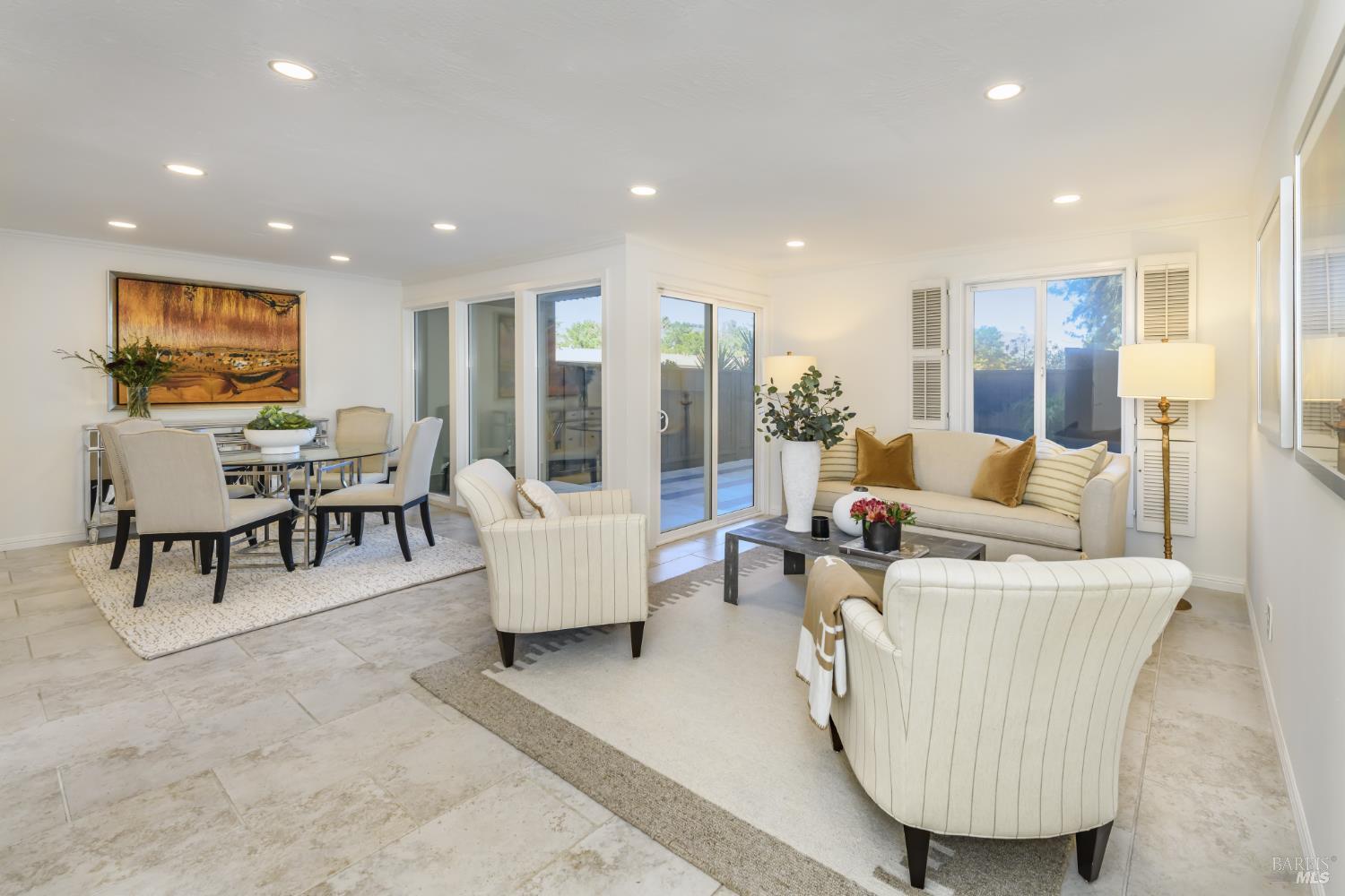 98 Surrey Lane San Rafael, CA 94903 - Photo 8 of 31