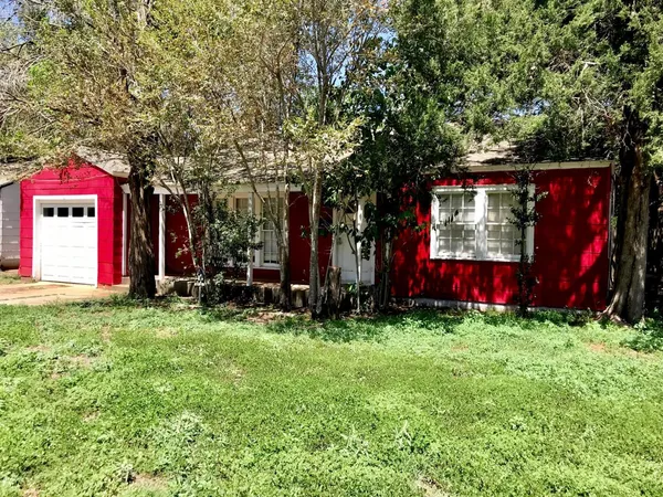 $975 | 3016 30th Street, Lubbock, TX 79410