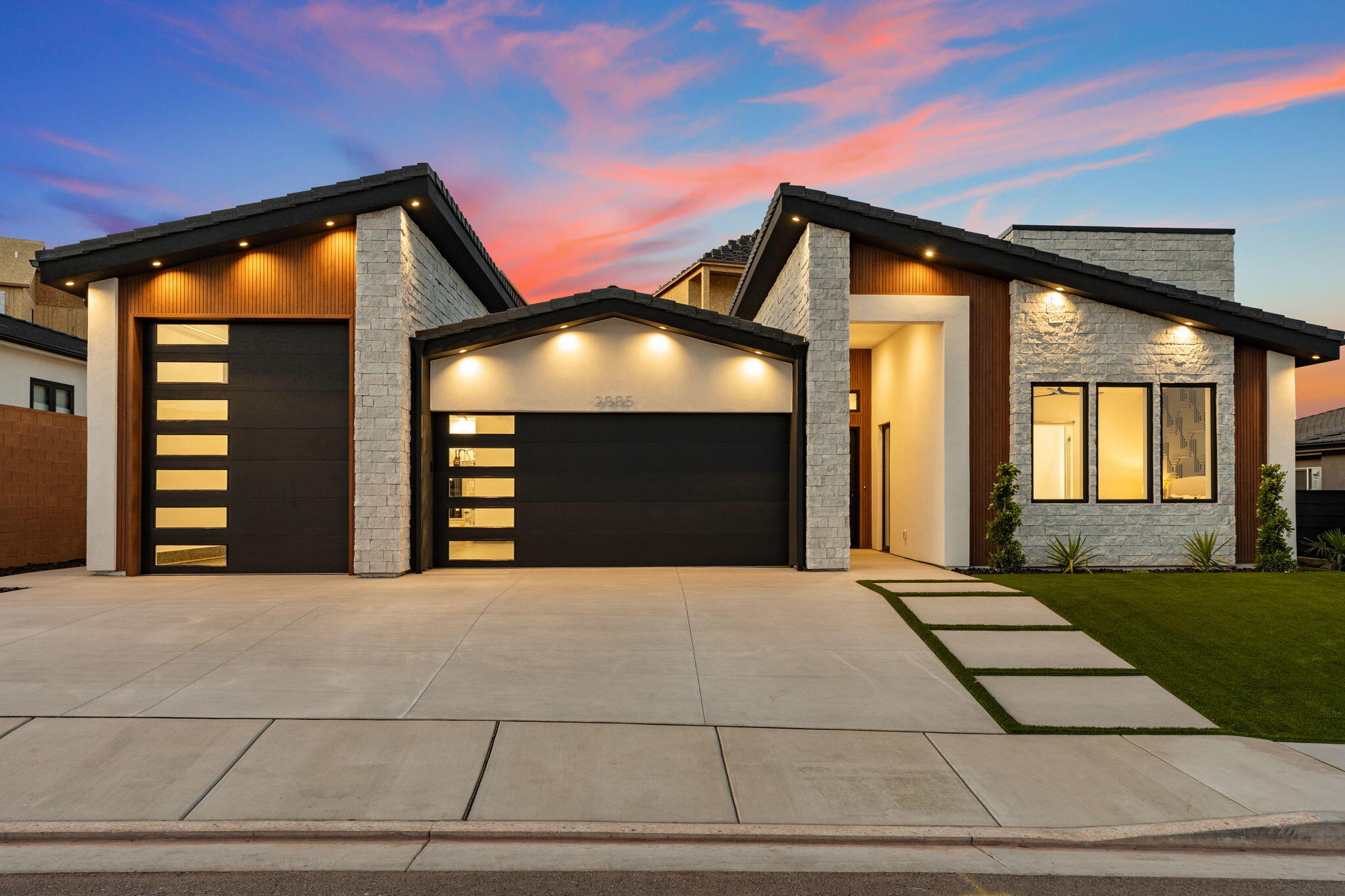 2885 East View Pointe Drive Washington, UT 84780 - Photo 1 of 99 Dusk Exterior Front of House