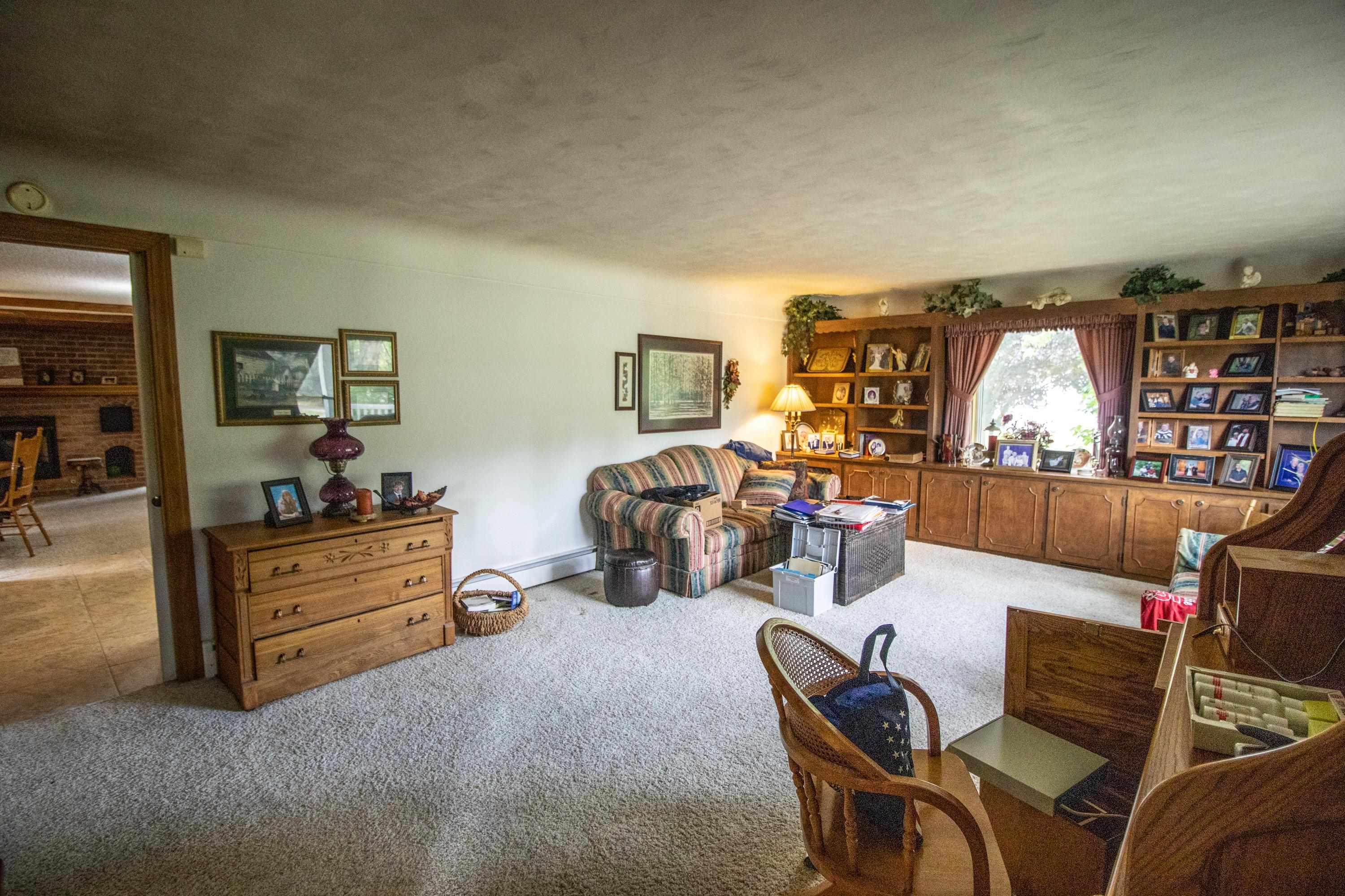 5377 East Vienna Road Clio, MI 48420 - Photo 6 of 51