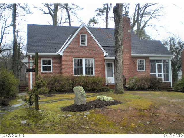 2002 Southcliff Road Richmond, VA 23225 - Photo 1 of 14 Exterior Front