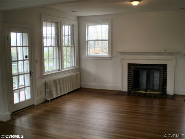 2002 Southcliff Road Richmond, VA 23225 - Photo 3 of 14 Living Room