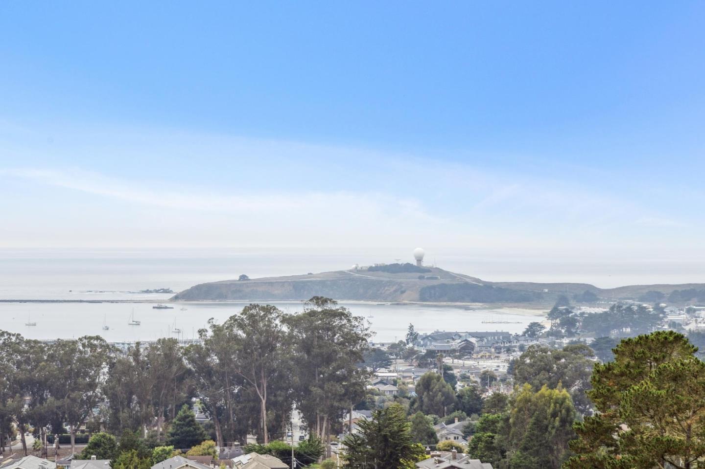 243 Del Monte Road El Granada, CA 94019 - Photo 24 of 66