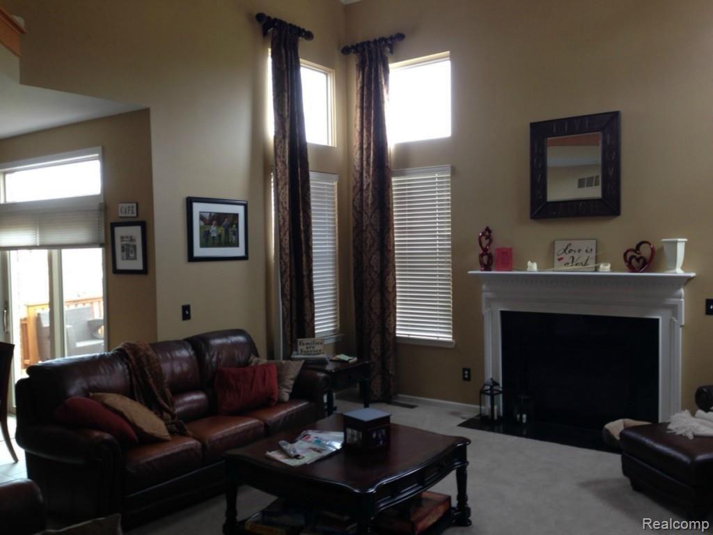 3209 Villanova Circle Rochester, MI 48307 - Photo 4 of 6 photo 4.jpg