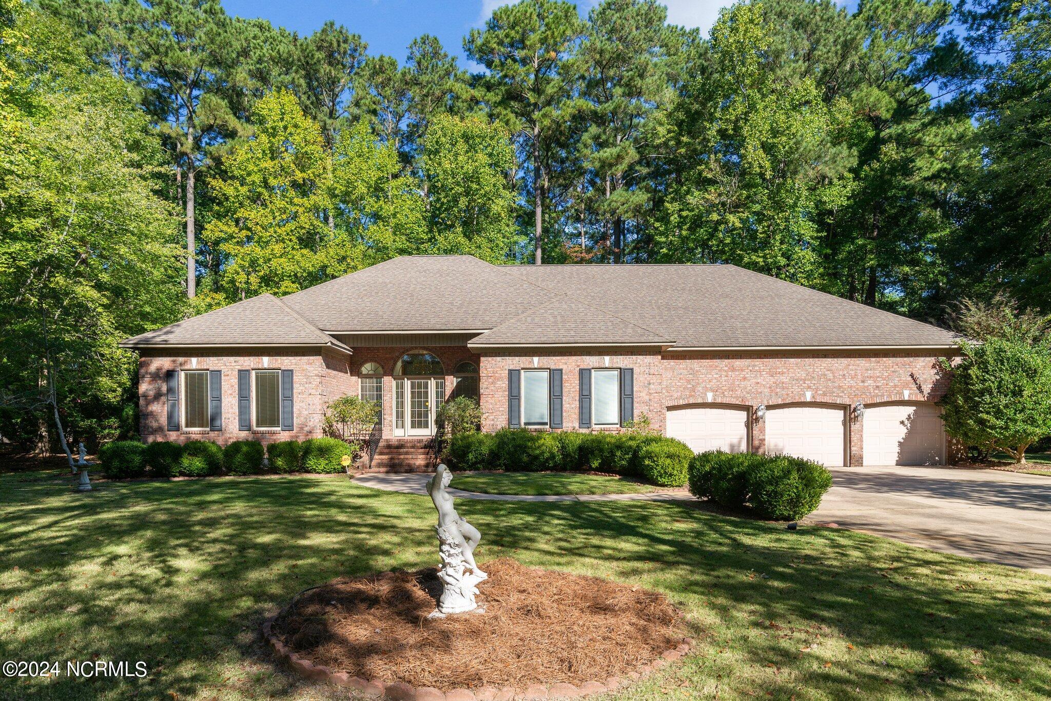 100 Rappahannock Drive Chocowinity, NC 27817 - Photo 1 of 53 Main View