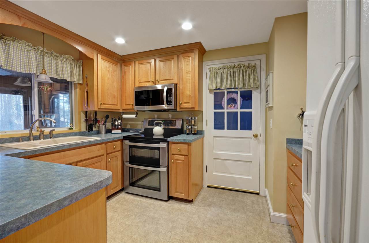 97 Gilcreast Road Londonderry, NH 03053 - Photo 12 of 31 Gallery Image 12