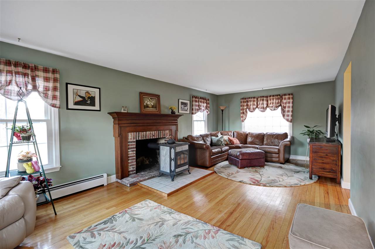 97 Gilcreast Road Londonderry, NH 03053 - Photo 18 of 31 Gallery Image 18