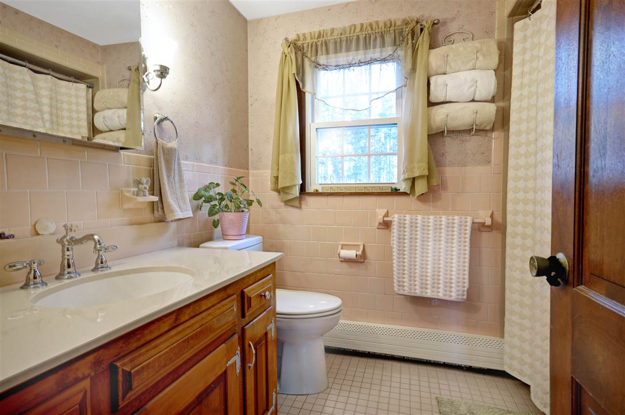 97 Gilcreast Road Londonderry, NH 03053 - Photo 22 of 31 Gallery Image 22