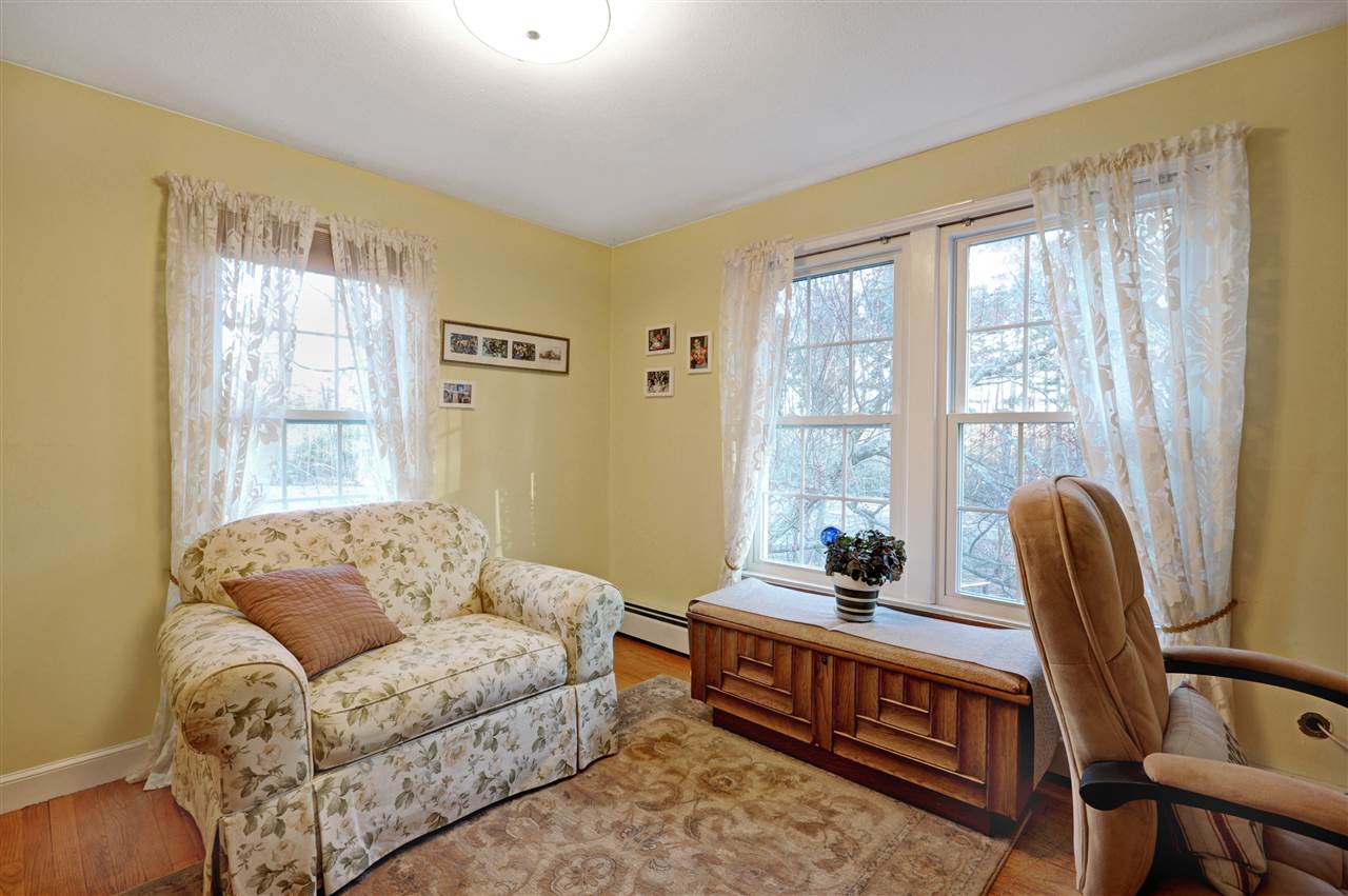 97 Gilcreast Road Londonderry, NH 03053 - Photo 23 of 31 Gallery Image 23