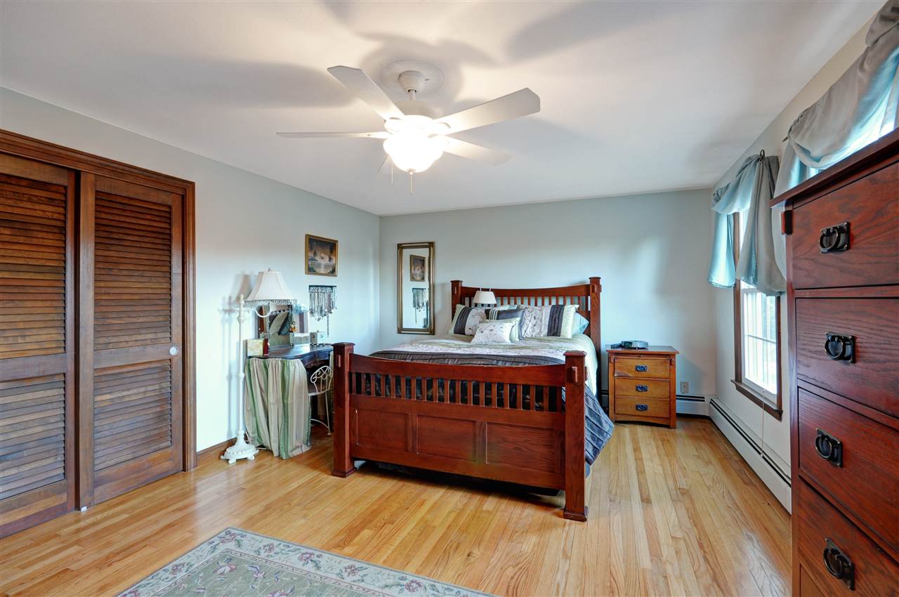 97 Gilcreast Road Londonderry, NH 03053 - Photo 25 of 31 Gallery Image 25