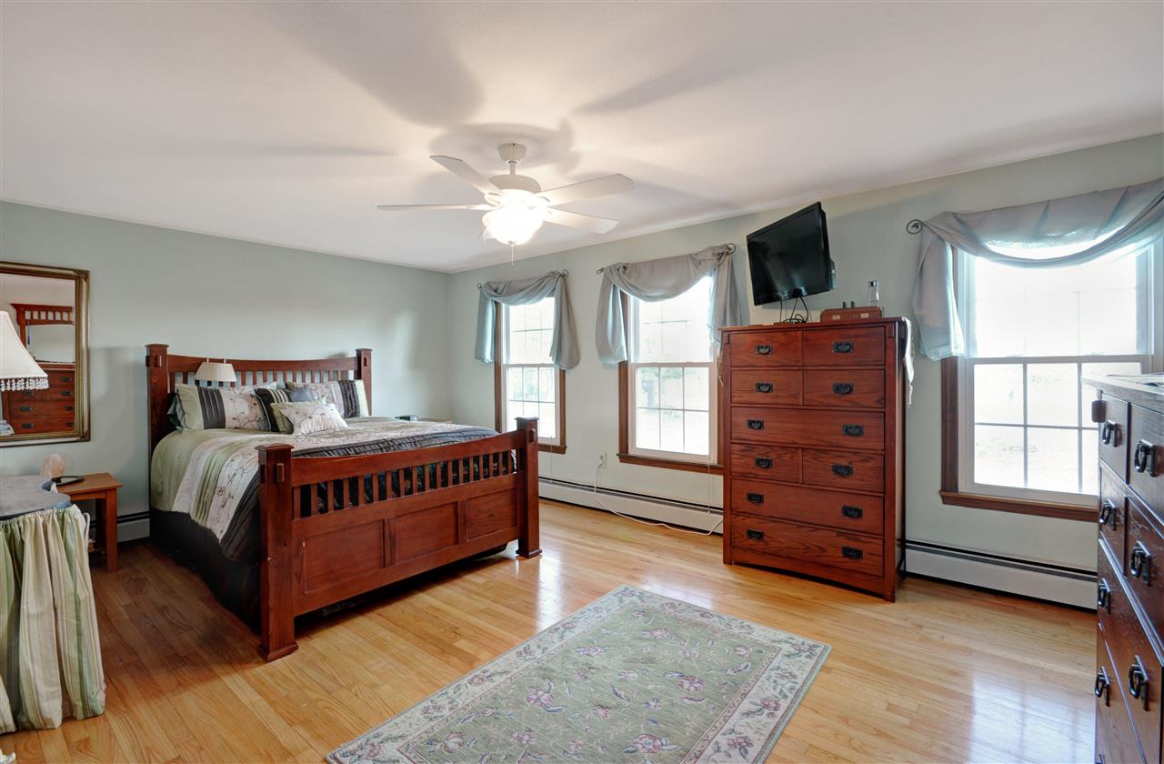 97 Gilcreast Road Londonderry, NH 03053 - Photo 27 of 31 Gallery Image 27