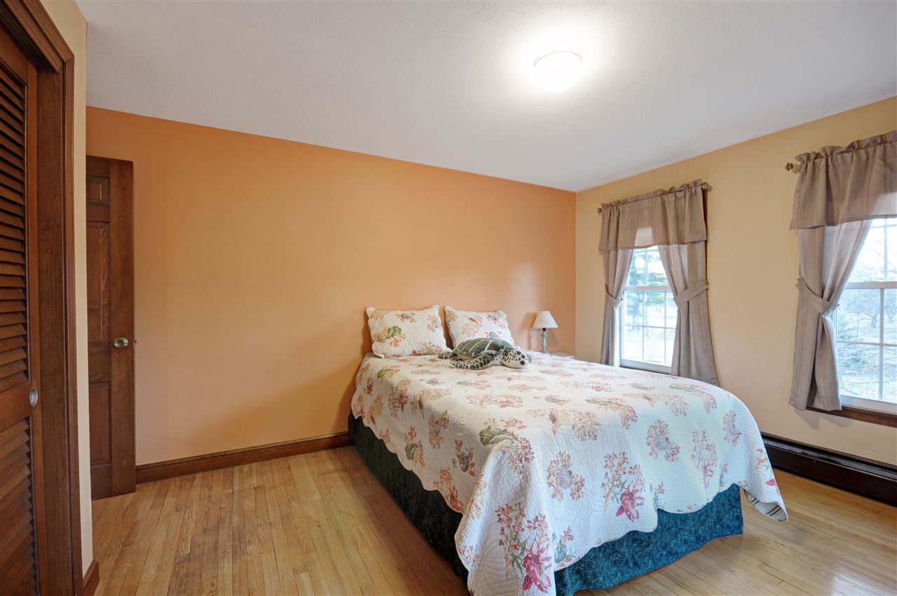 97 Gilcreast Road Londonderry, NH 03053 - Photo 31 of 31 Gallery Image 31