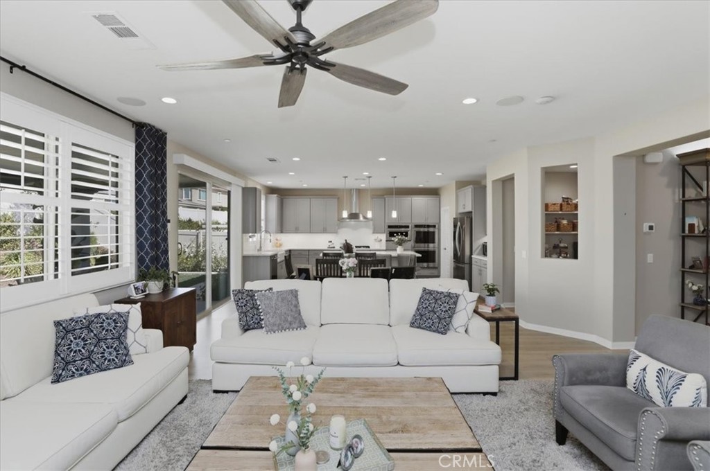 12806 Mendocino Ridge Drive Riverside, CA 92503 - Photo 13 of 72