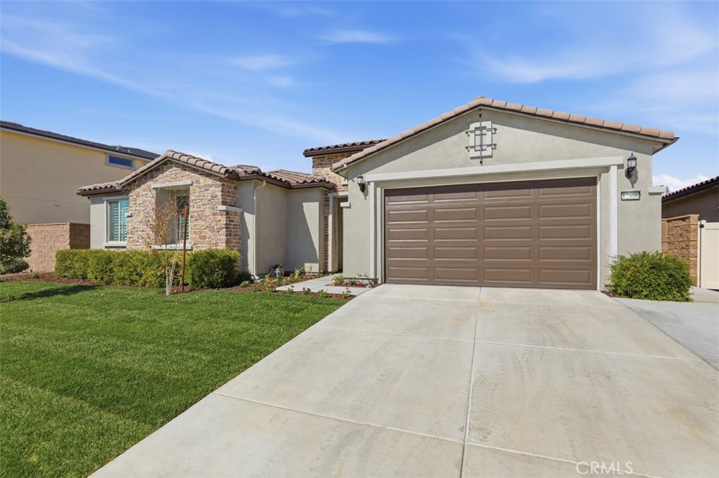 12806 Mendocino Ridge Drive Riverside, CA 92503 - Photo 3 of 72