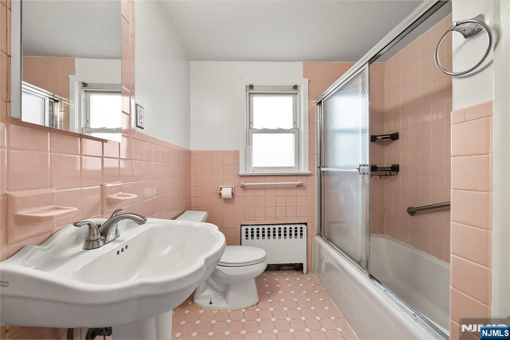 15 Inwood Street Clifton, NJ 07011 - Photo 31 of 35