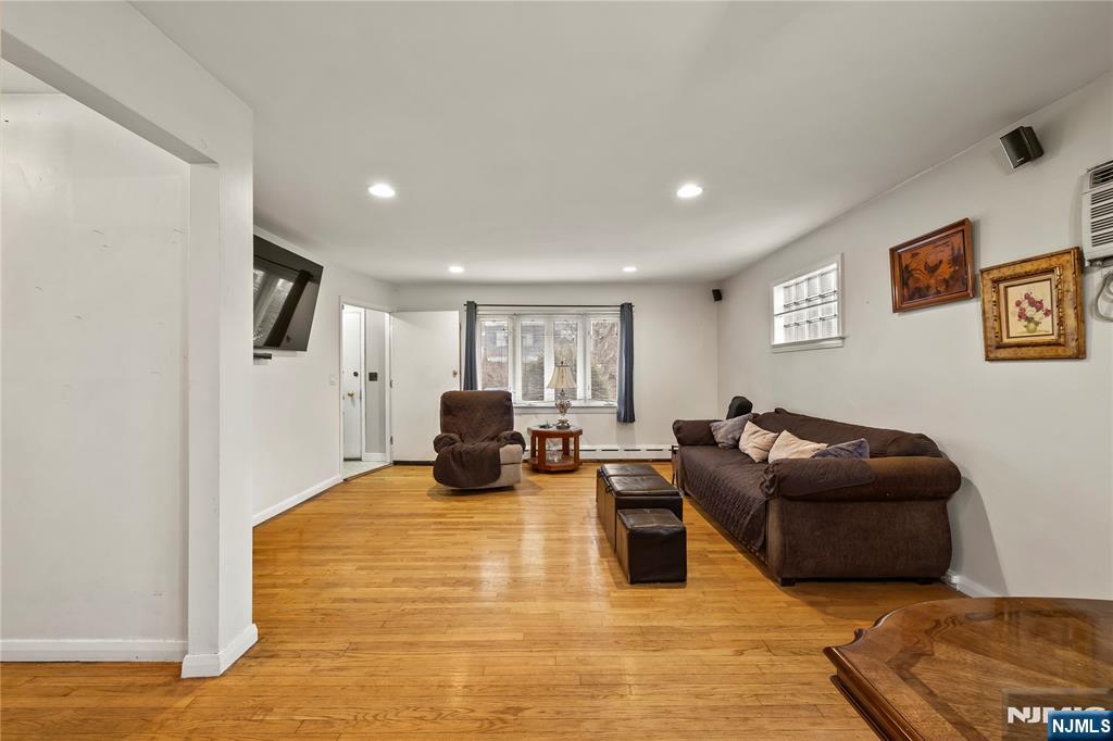 15 Inwood Street Clifton, NJ 07011 - Photo 5 of 35