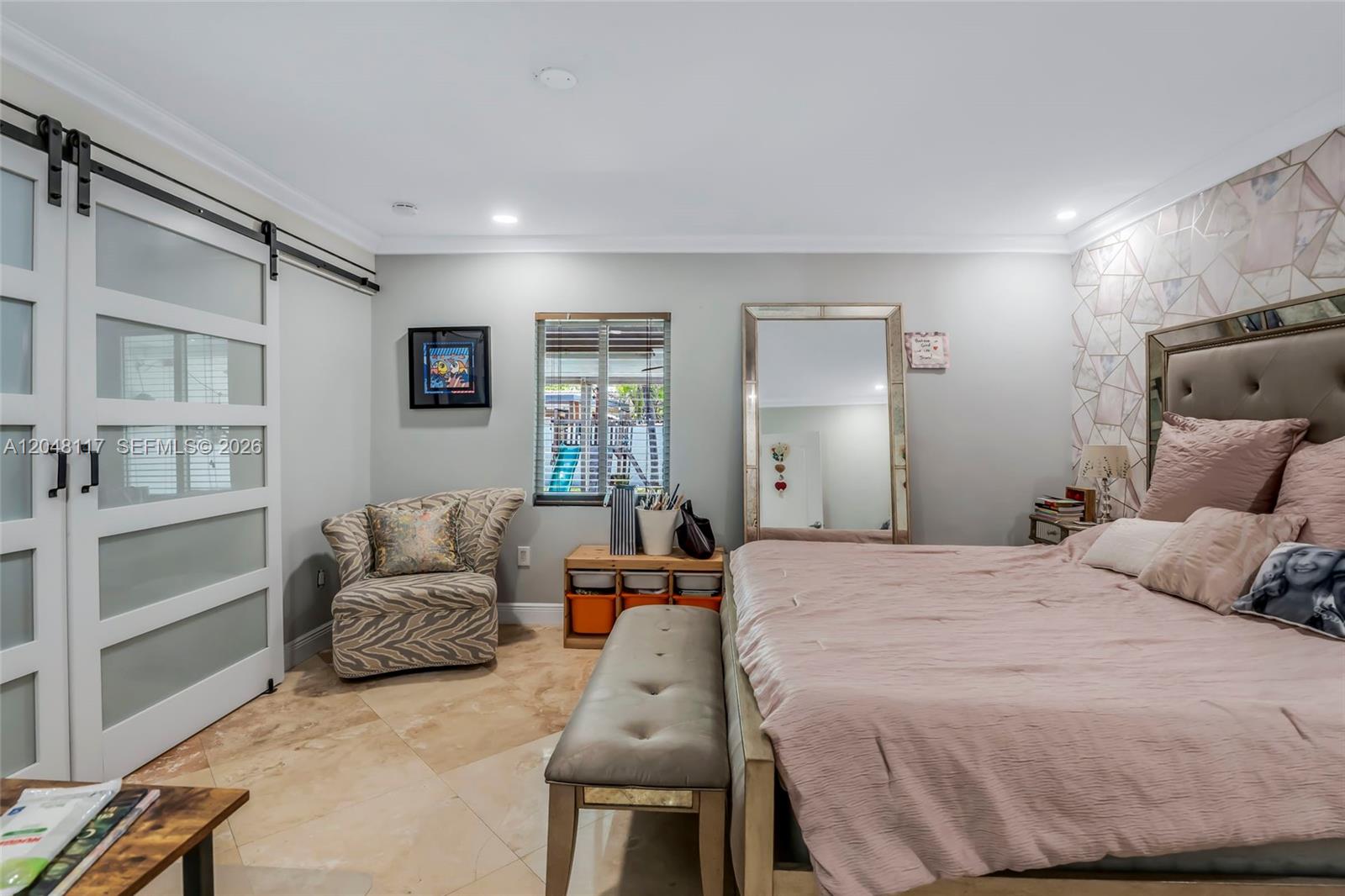 114 Southwest Sw 57th Court Miami, FL 33144 - Photo 11 of 38