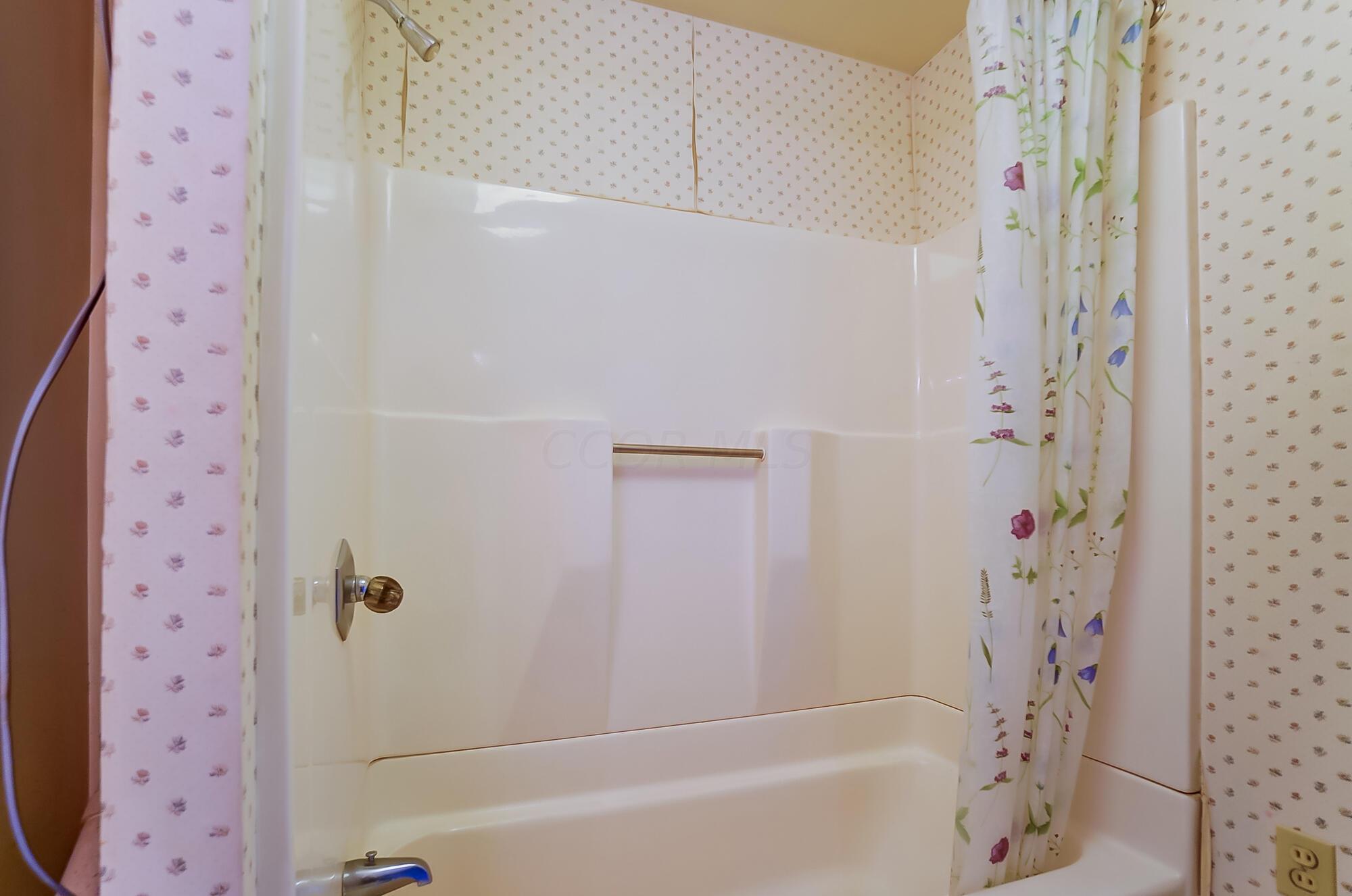 5937 South Old State Road Lewis Center, OH 43035 - Photo 63 of 116 067