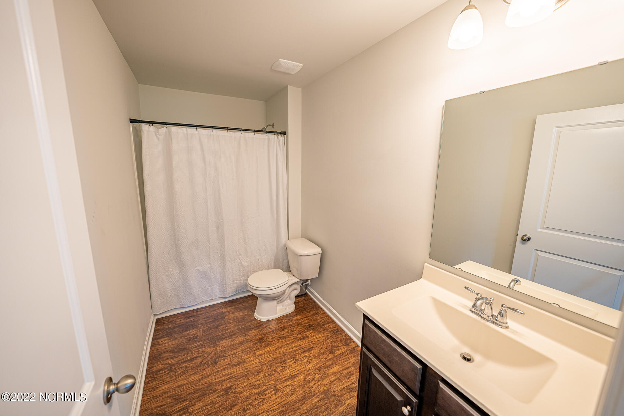 608 Saltree Circle Holly Ridge, NC 28445 - Photo 14 of 28 Upstairs Full Bathroom