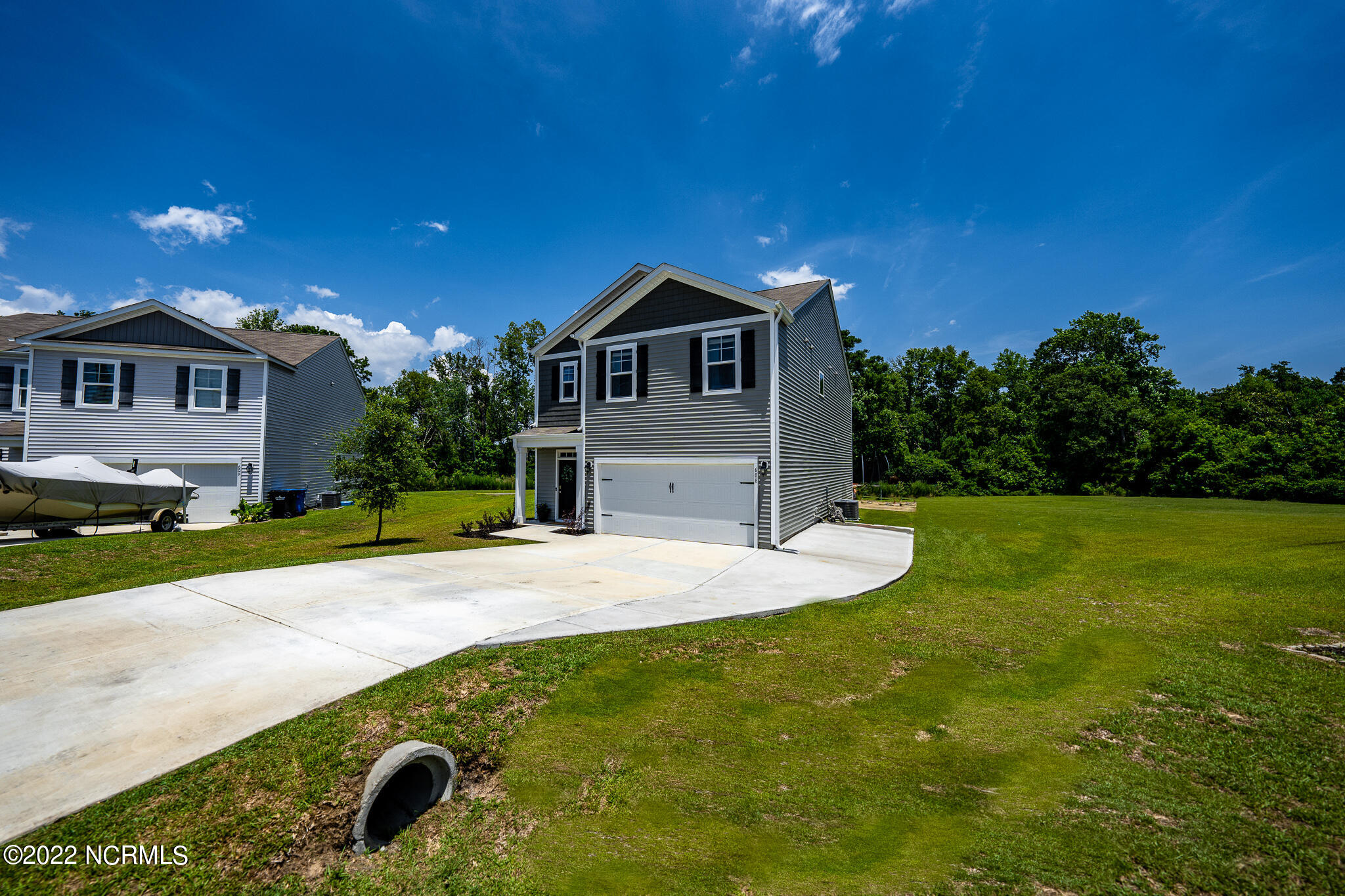 608 Saltree Circle Holly Ridge, NC 28445 - Photo 4 of 28 608 Saltree Circle