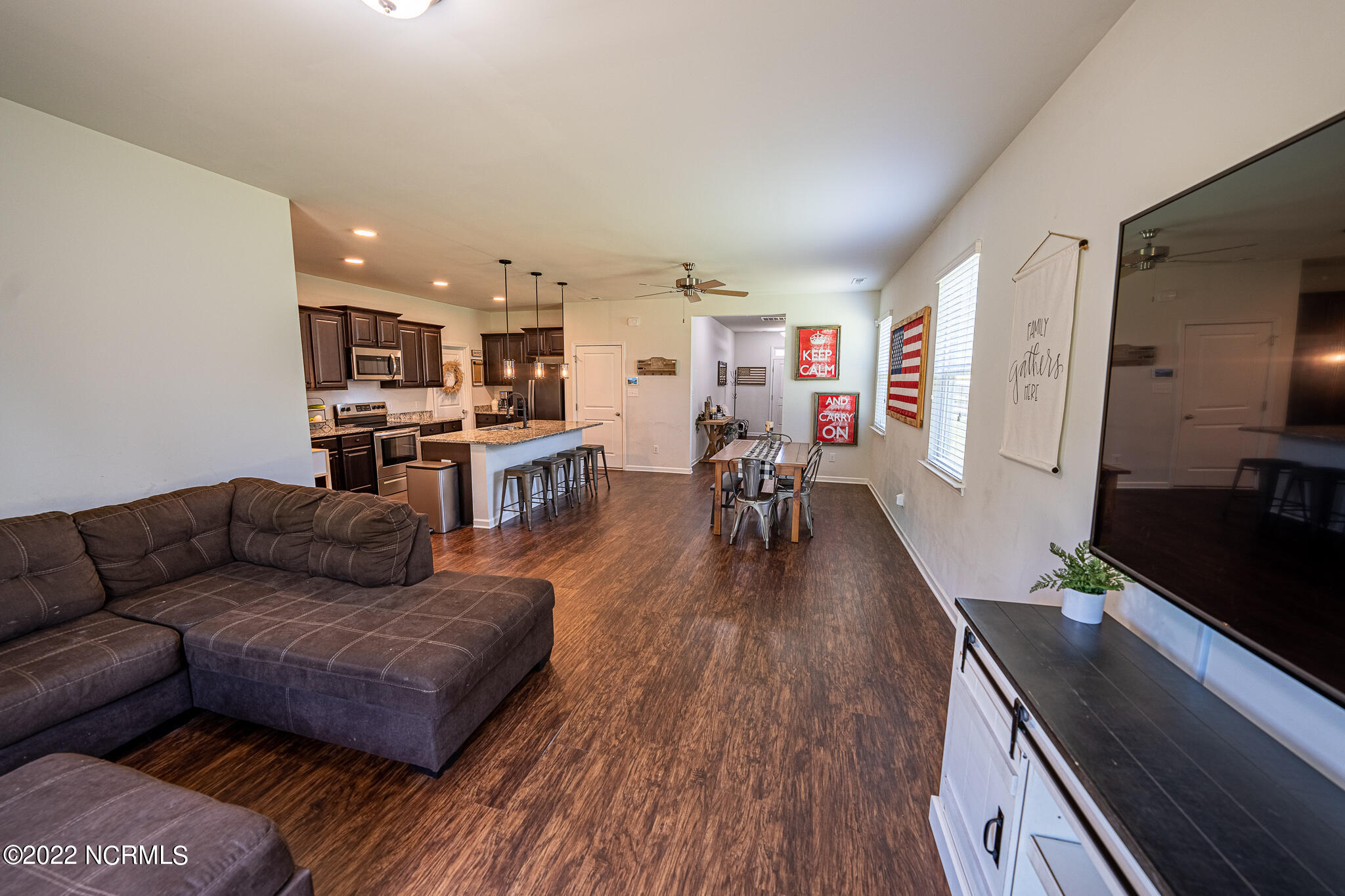 608 Saltree Circle Holly Ridge, NC 28445 - Photo 9 of 28 Living Room