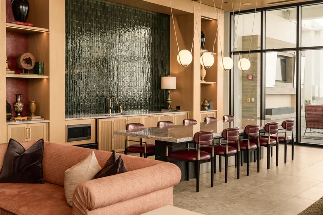 $945,000 | 930 Commerce Street, Unit 19, Nashville, TN 37203