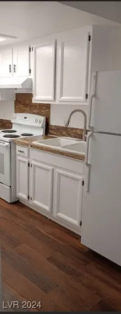 $1,300 | 3220 Figler Court, Unit B, North Las Vegas, NV 89030