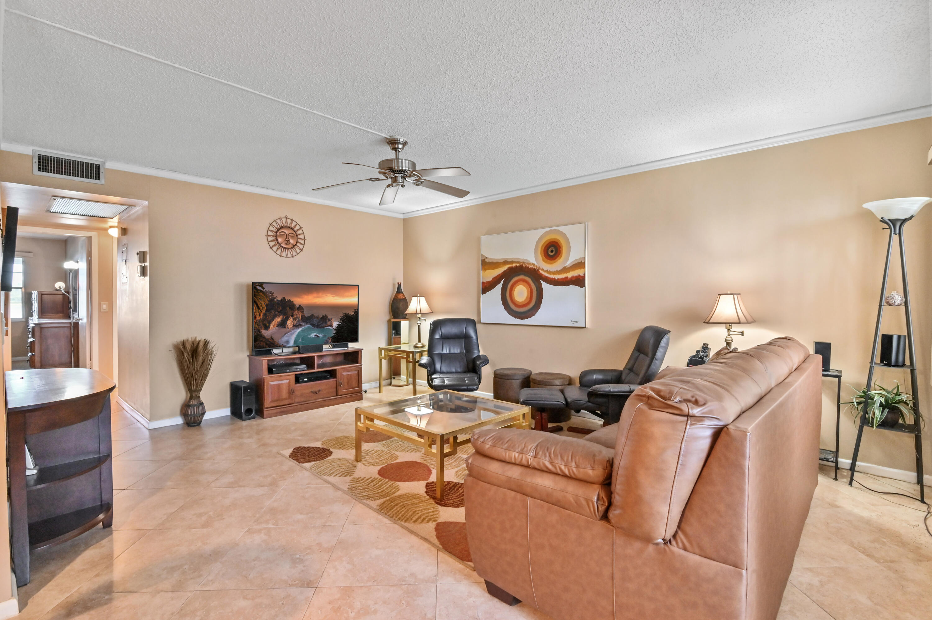 1038 Cornwall East Boca Raton, FL 33434 - Photo 6 of 50 05 Living Room 02
