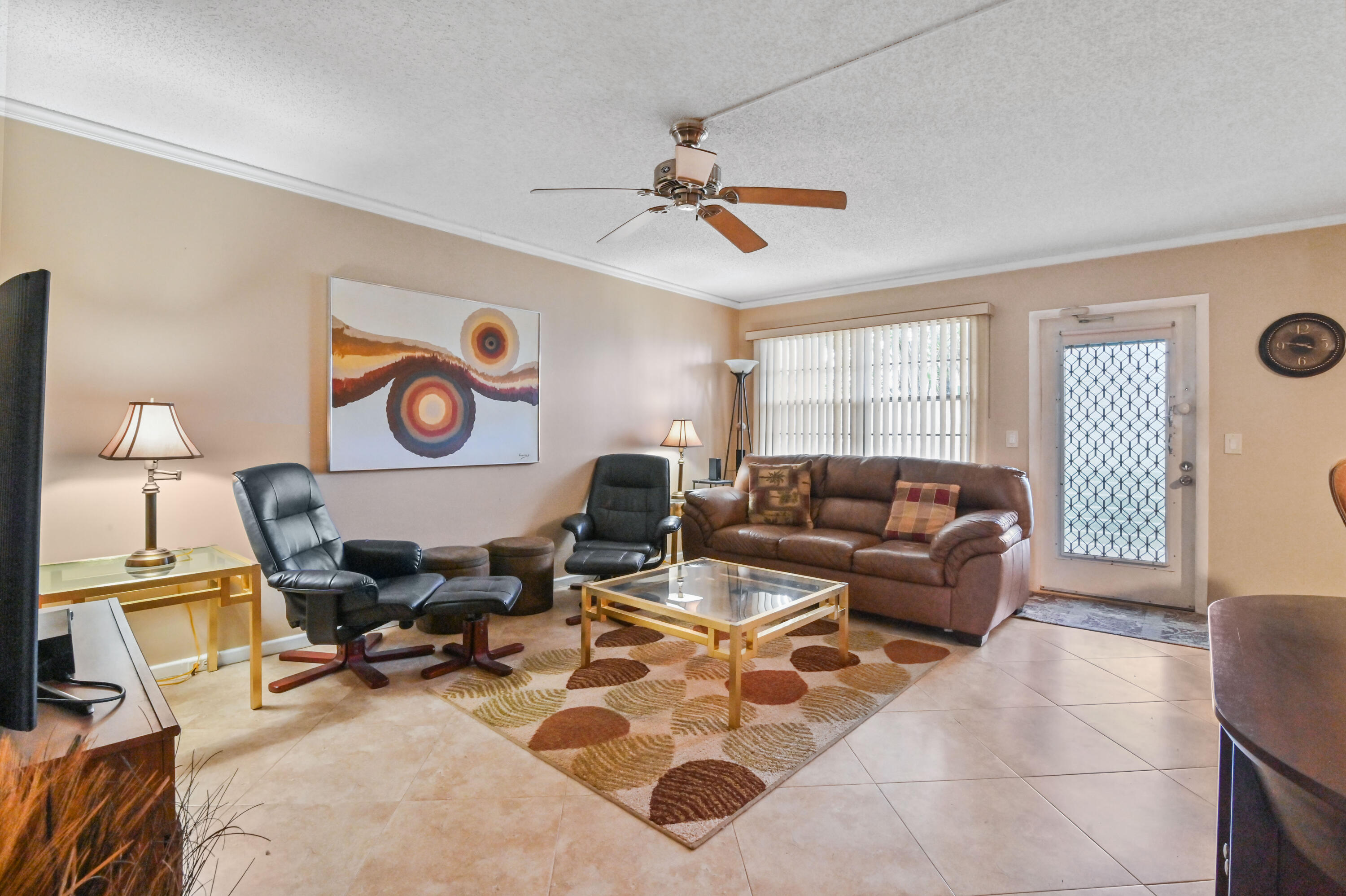 1038 Cornwall East Boca Raton, FL 33434 - Photo 7 of 50 06 Living Room 03