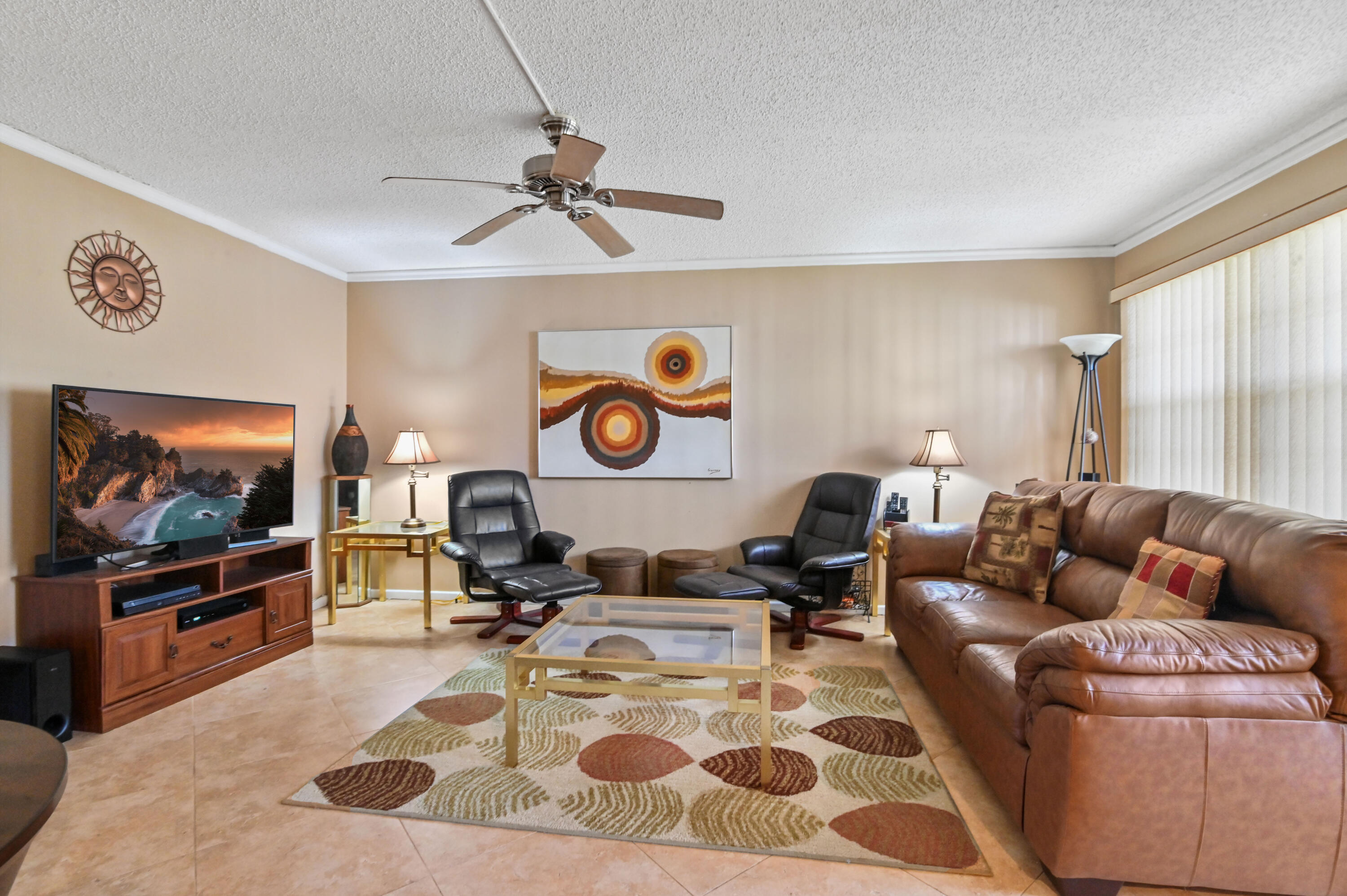 1038 Cornwall East Boca Raton, FL 33434 - Photo 8 of 50 08 Living Room 05