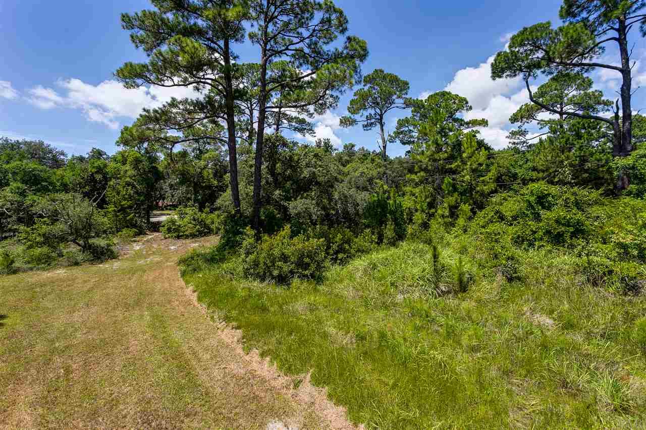 14894 Innerarity Point Road Pensacola, FL 32507 - Photo 14 of 21 Gallery Image 14