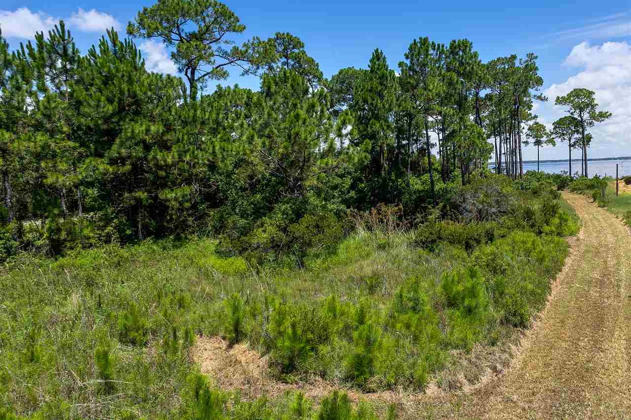 14894 Innerarity Point Road Pensacola, FL 32507 - Photo 16 of 21 Gallery Image 16