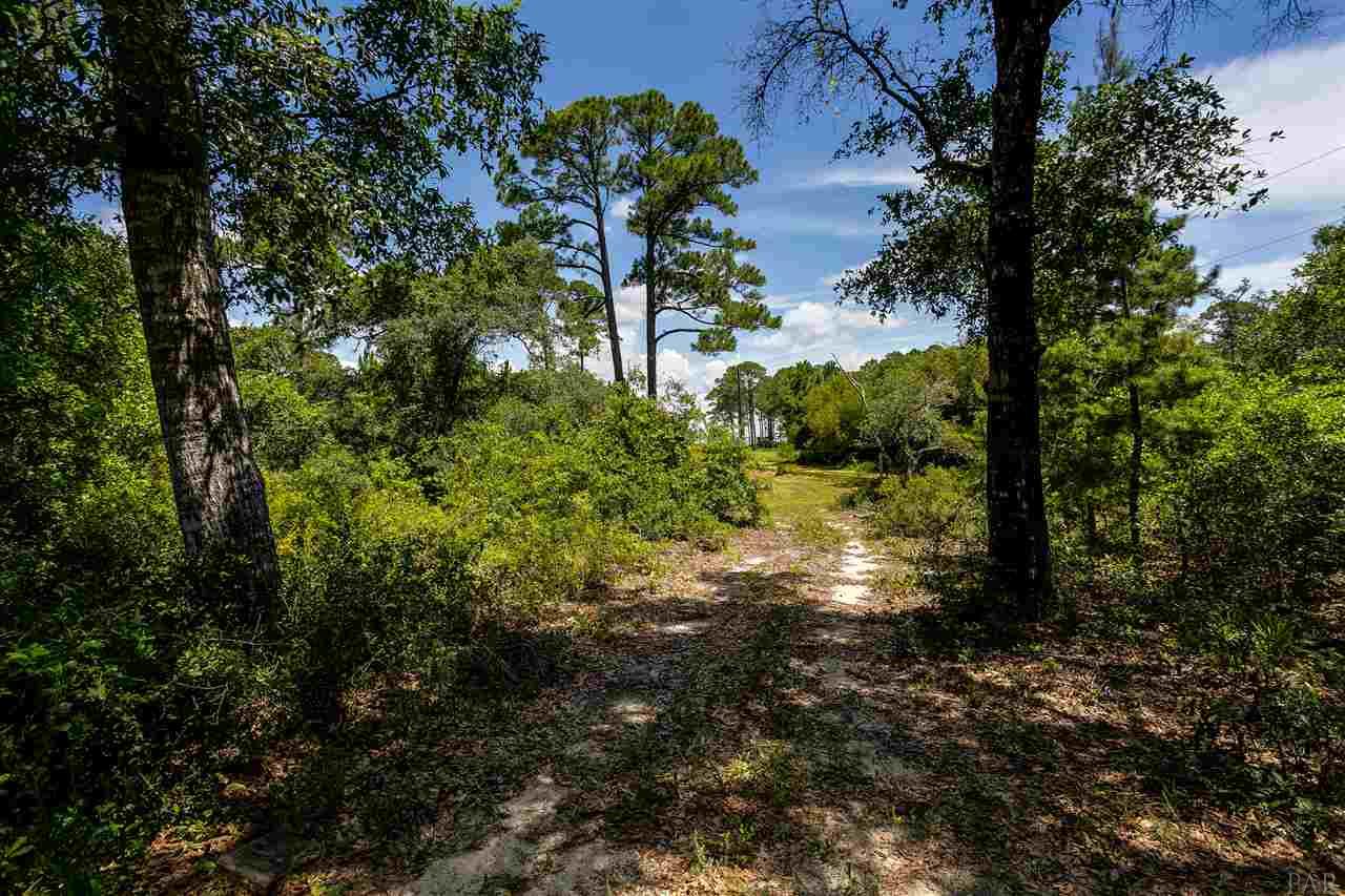 14894 Innerarity Point Road Pensacola, FL 32507 - Photo 8 of 21 Gallery Image 8